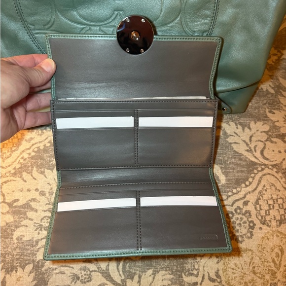 Elegant Coach Sage Green Tote and Wallet Set - Picture 4 of 5